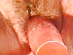 Sừng tử trưởng thành nhận được fisted và dildo fucked và hút vào vòi nước đen