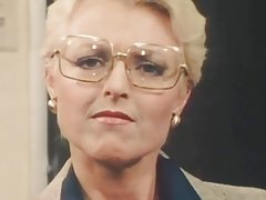 Sữa ăn trưa với các món tráng miệng milfy