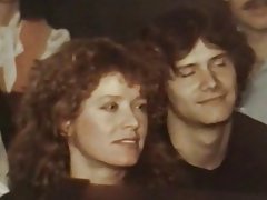 Vui đêm tại nhà hát bẩn